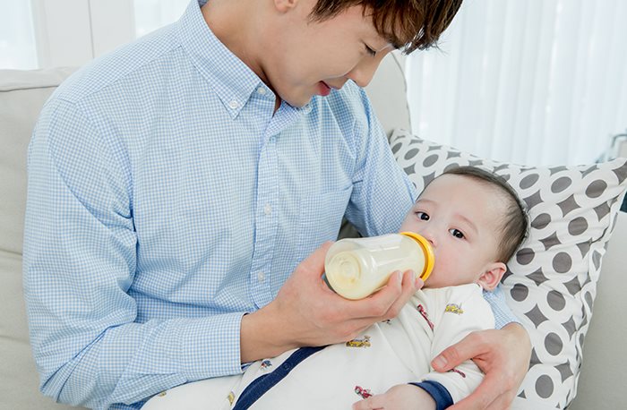 저알레르기 분유, 어떤 경우에 먹여야 할까요?