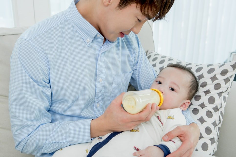 월령별 분유 수유 방법과 분유 선택법