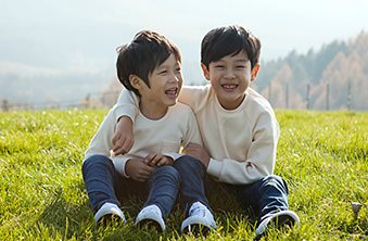 '엄마쟁탈전' 벌이는 형제, 누구 편 들어야 할까?