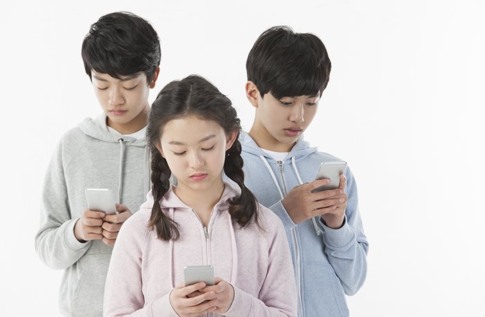 게임 할 때와 책 읽을 때, 뇌에는 어떤 일이 일어날까?