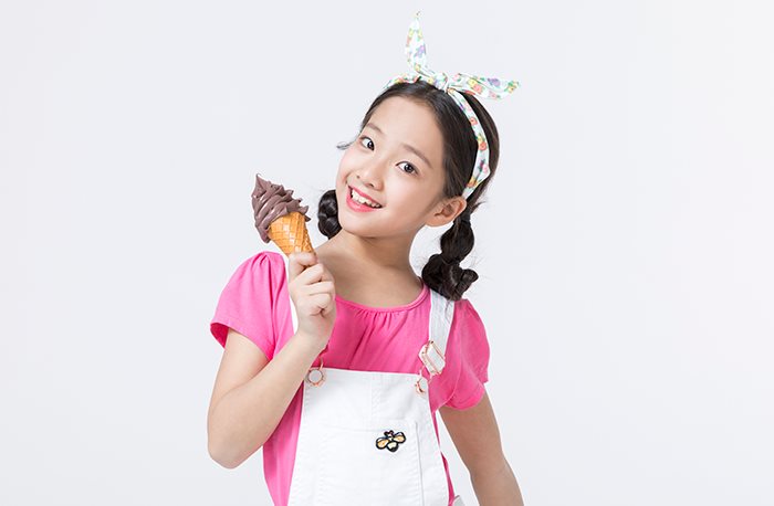 무더운 여름, 아이가 밥은 안 먹고 찬 음식만 찾아요