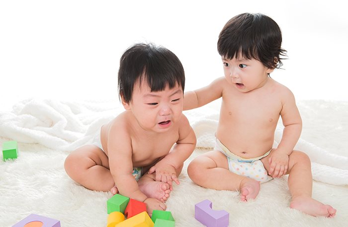 막 어린이집 적응 끝냈는데, 기저귀 떼기가 시작되네요