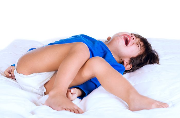 드러누워 떼쓰는 아이… '흥정'하지 마세요