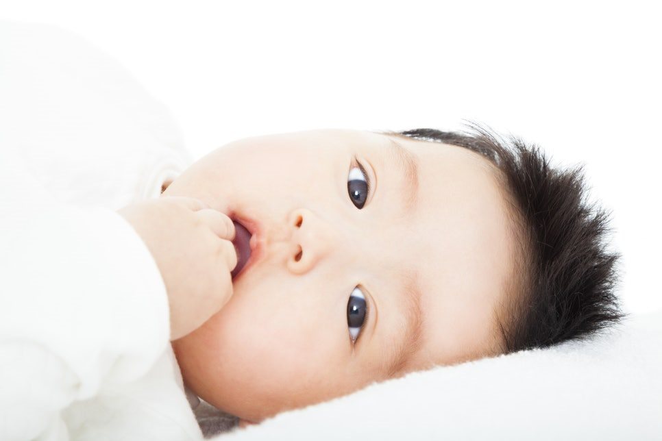 38개월 아이가 아직도 손가락을 빨고 자요
